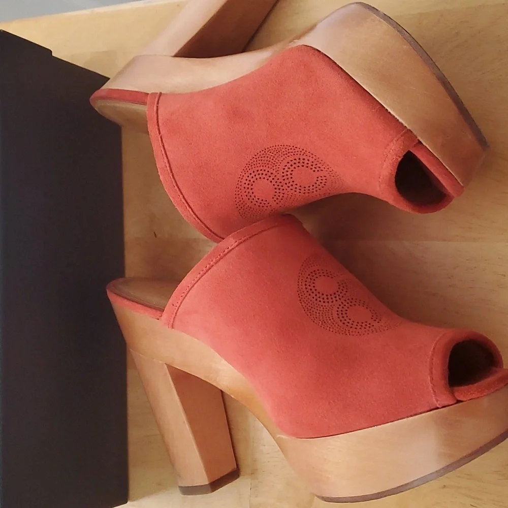 COACH Platform Shoes - Picture 6 of 6